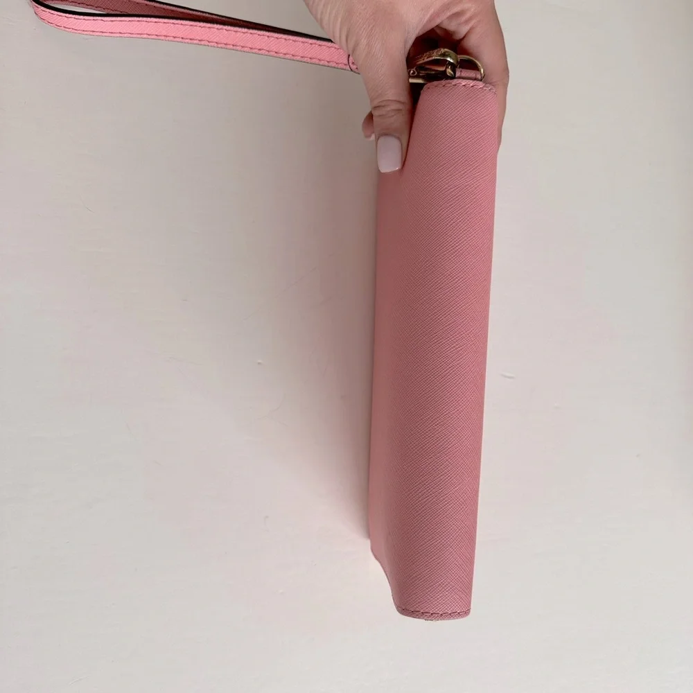 Authentic Pale Pink Michael Kors Wallet - Picture 7 of 11